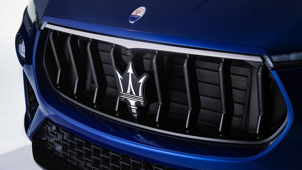 Levante GranSport配置專屬水箱欄柵。(圖片來源/ Maserati)
