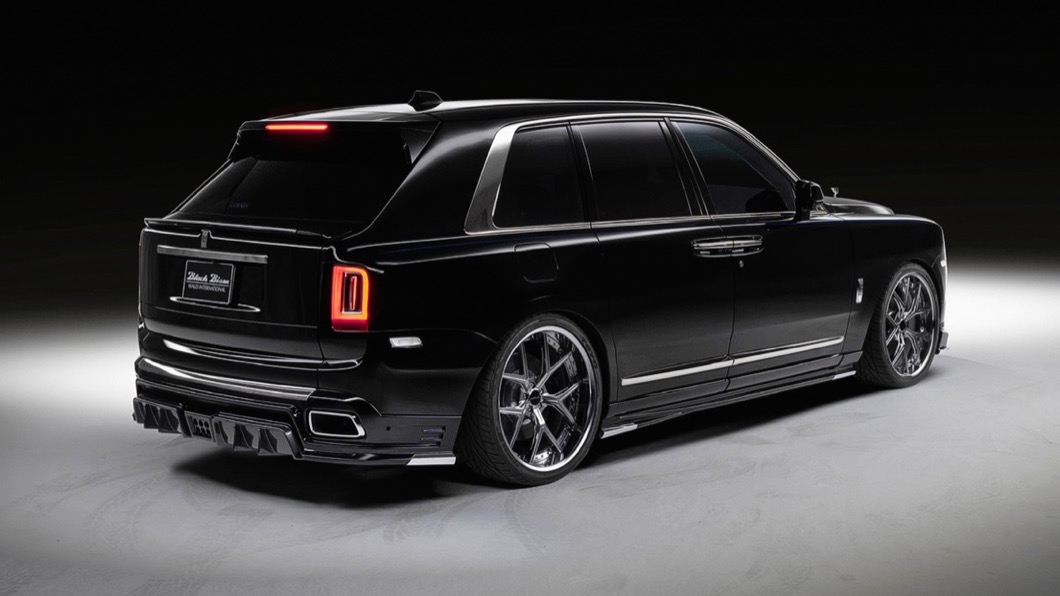 Cullinan Sports Line Black Bison Edition,全車以大量黑色元素呈現。(圖片來源/ Wald International)