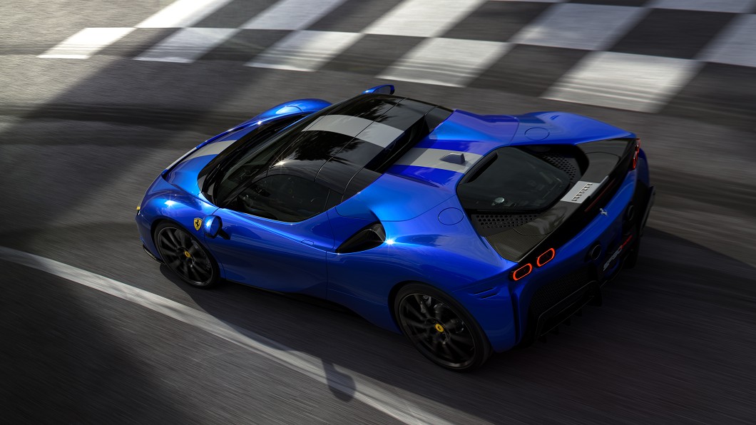 SF90 Spider Assetto Fiorano還可選配賽道氣息更強烈雙色車身塗裝。(圖片來源/ Ferrari)