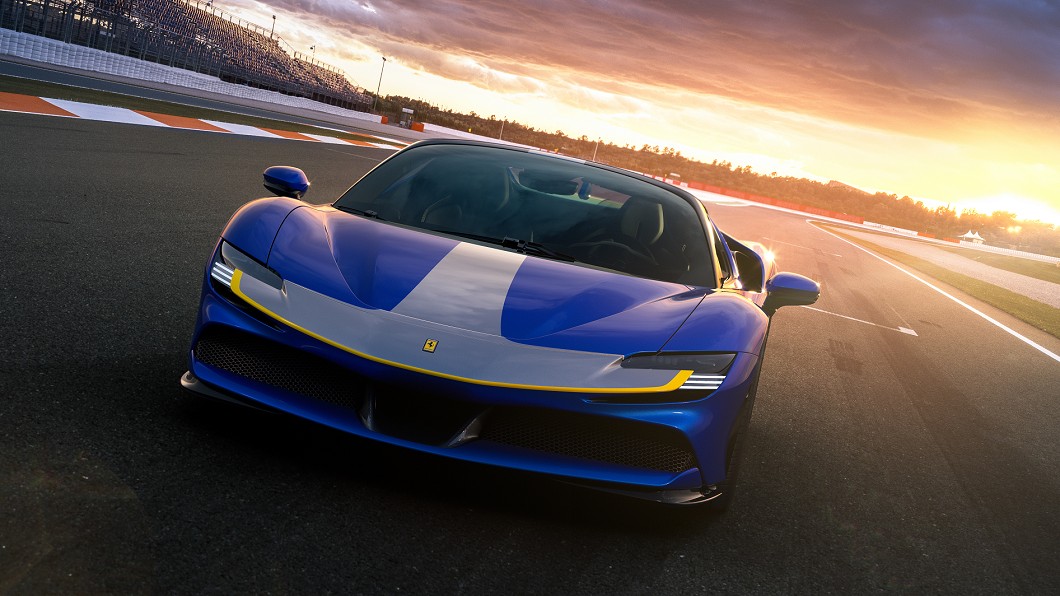 SF90 Spider亦提供專為優化賽道性能所打造的Assetto Fiorano特仕車型。(圖片來源/ Ferrari)