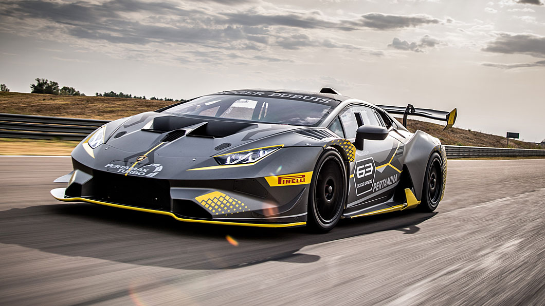 Huracán Super Trofeo Omologato預期將搭載賽車化大尺寸尾翼與空力套件，還有輕量化設計。(圖片來源/ Lamborghini)