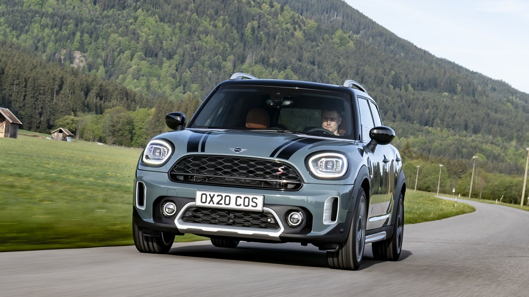 小改款MINI Countryman售價135萬起 外觀有型車內更科技