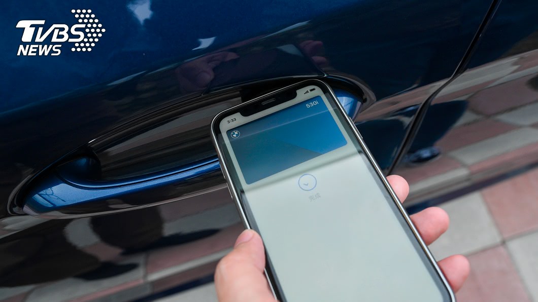 小改款5系列也是首款導入Apple數位鑰匙的車型。