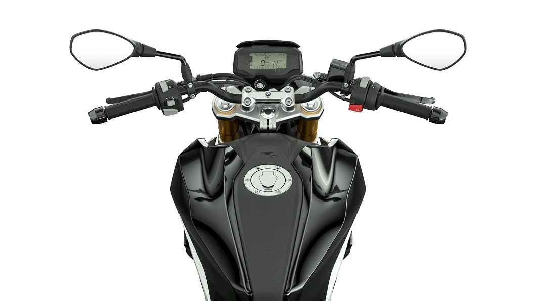 G310R油箱造型維持一貫俐落視覺效果。(圖片來源/ BMW)