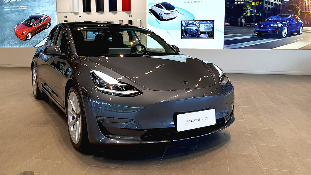 新年式特斯拉Model 3進駐展間 續航力與配備全面升級
