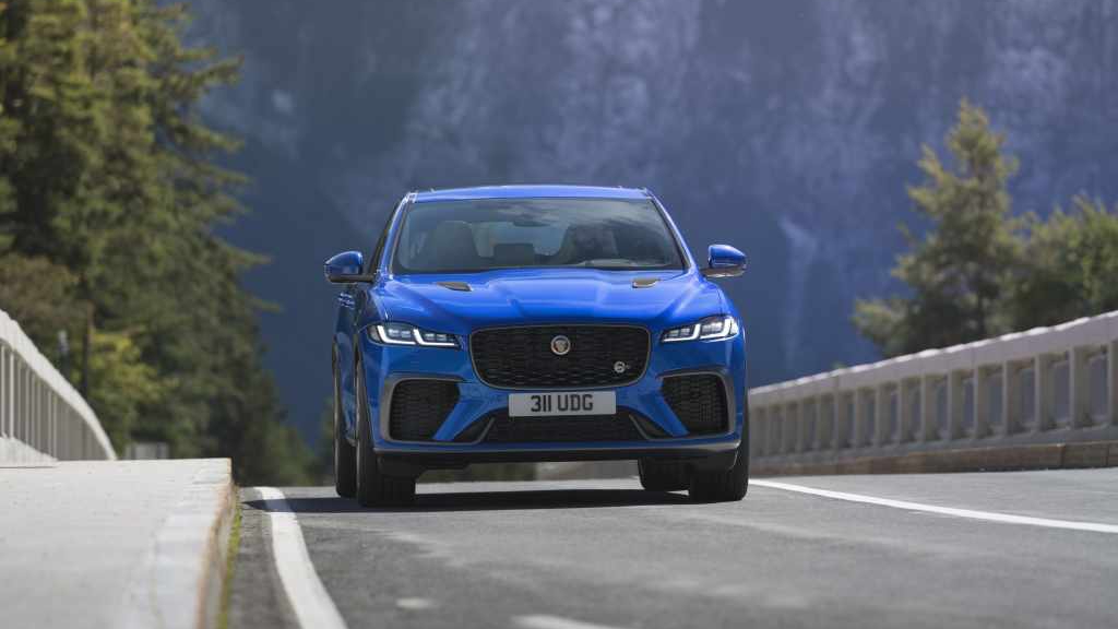 新年式Jaguar F-Pace SVR在外觀上進行微幅調整。(圖片來源/ Jaguar)