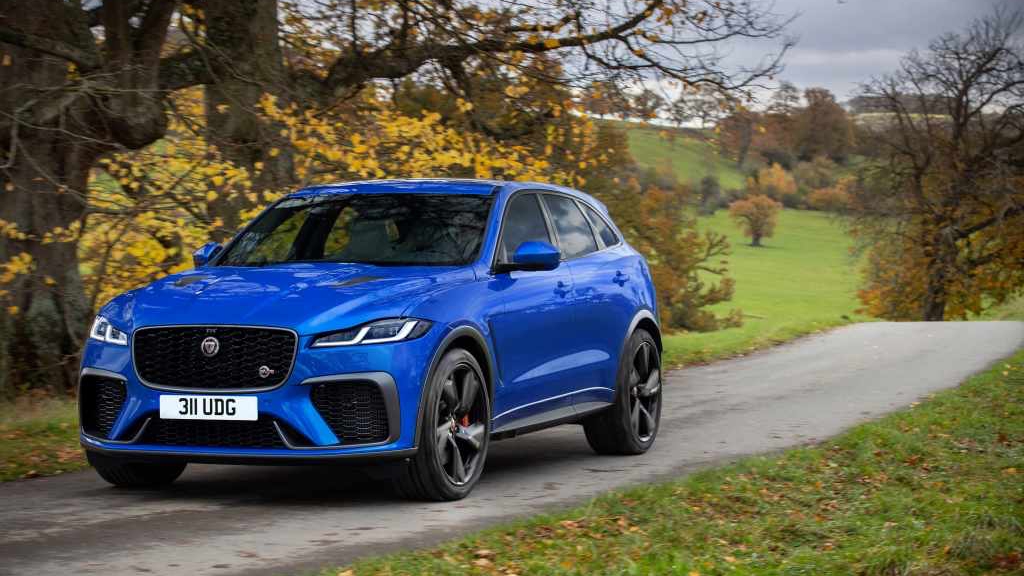 全新年式的Jaguar F-Pace SVR這次帶來了更強悍的動力，使加速表現更為凌厲。(圖片來源/ Jaguar)