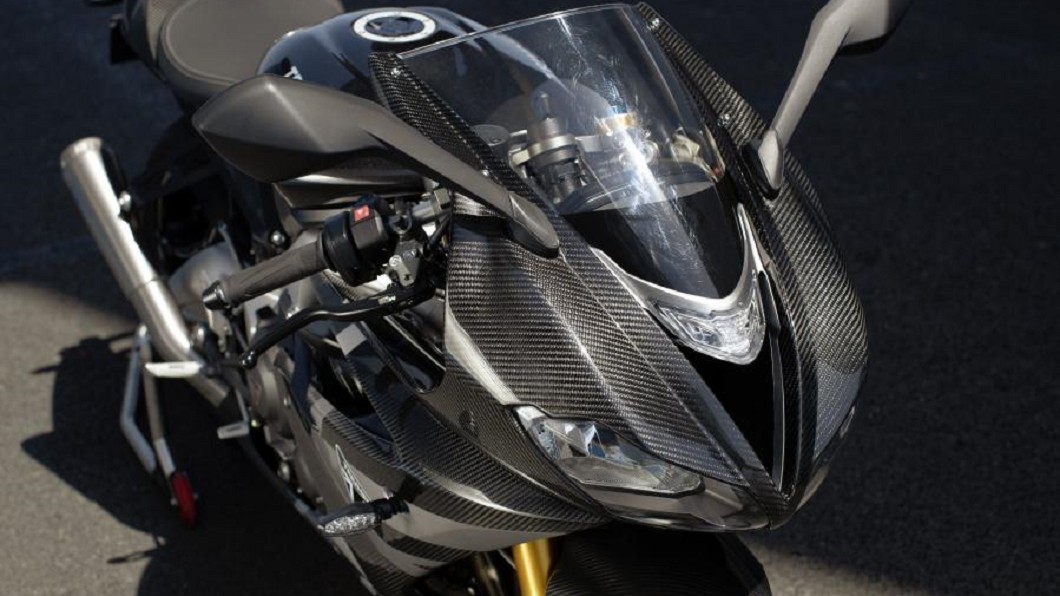 Daytona Moto2 765 Limited Edition外觀採用輕量化碳纖維部件。(圖片來源/ Triumph)