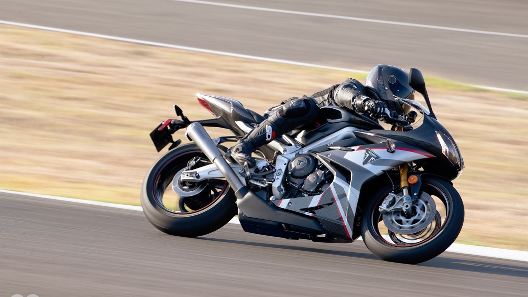 Daytona Moto2 765 Limited Edition搭載一具從Moto2廠車引擎衍生出的765c.c.三缸引擎。(圖片來源/ Triumph)
