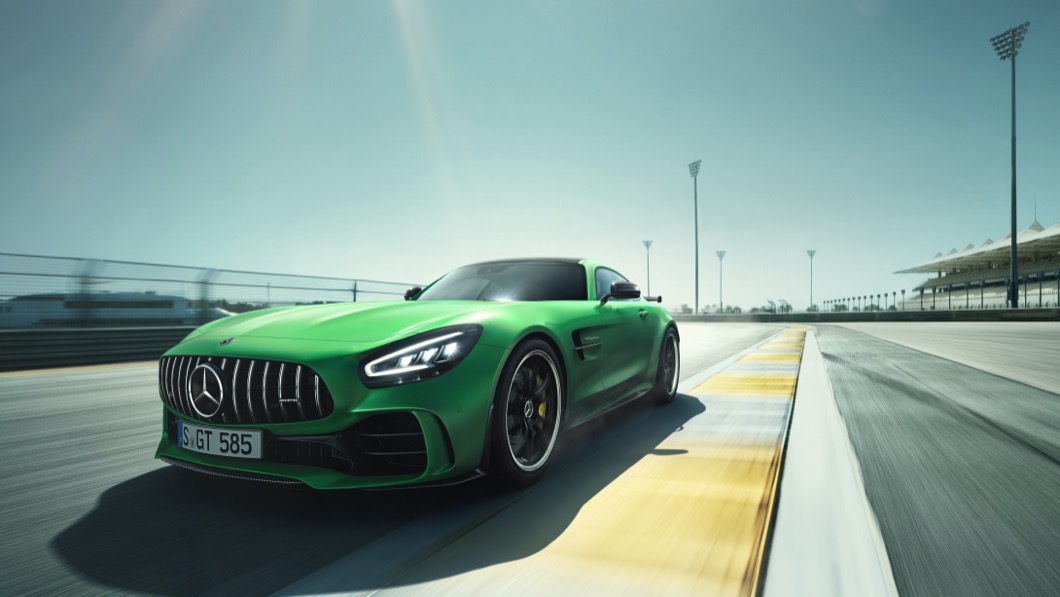 M-AMG GT R可輸出585匹最大馬力，從靜止加速到100km/h需3.6秒。(圖片來源/ M-Benz)