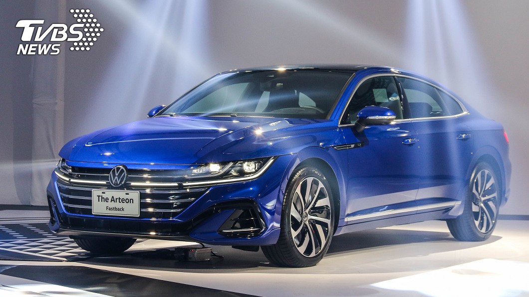 Arteon Fastback斜背車型提供4款車型選擇。