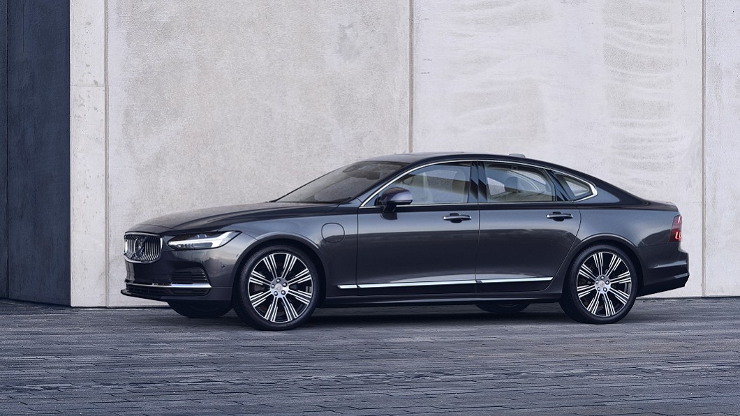 S90 T8 Inscription PHEV車型享有52萬元降價折扣。(圖片來源/ Volvo)