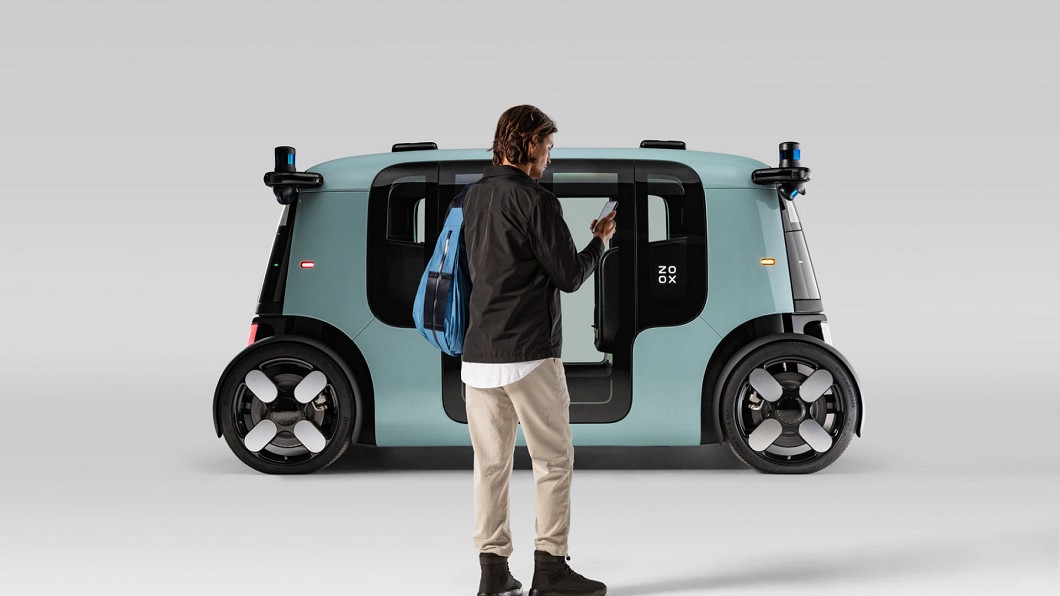 Robotaxi不僅可雙向行駛，還具備四輪轉向能力。(圖片來源/ Zoox)