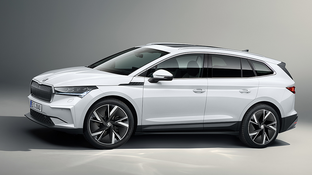 Enyaq iV配備有前座中央氣囊，被動安全表現出色。(圖片來源/ Škoda) 