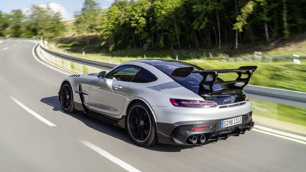 GT R Black Series導入源自AMG GT3賽車的空氣動力學設計。(圖片來源/ M-Benz)