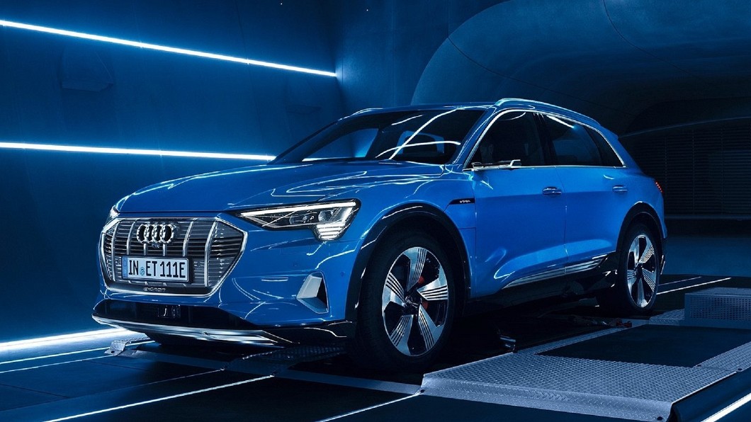 e-tron與e-tron Sportback光12月就繳出59輛掛牌數。(圖片來源/ Audi)