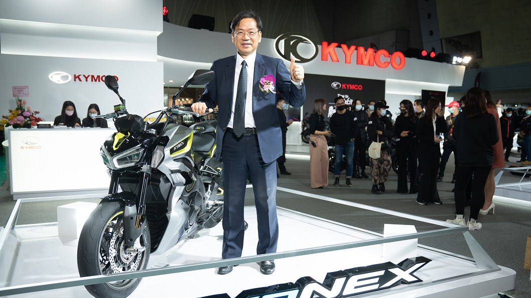 執行長柯俊斌直言看好電動車的銷售表現，主動預告光陽即將在年前發表新的電動車款。(圖片來源/ Kymco)