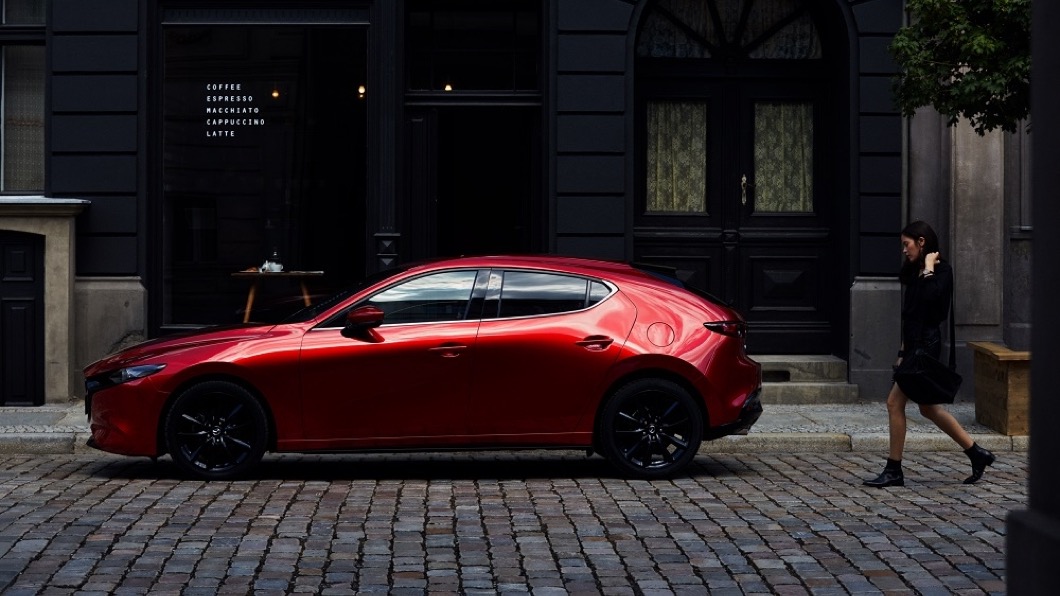 售價方面,Mazda3四門車型自79.9萬起,五門車型自84.9萬起,即日起展開接單。(圖片來源/ Mazda)