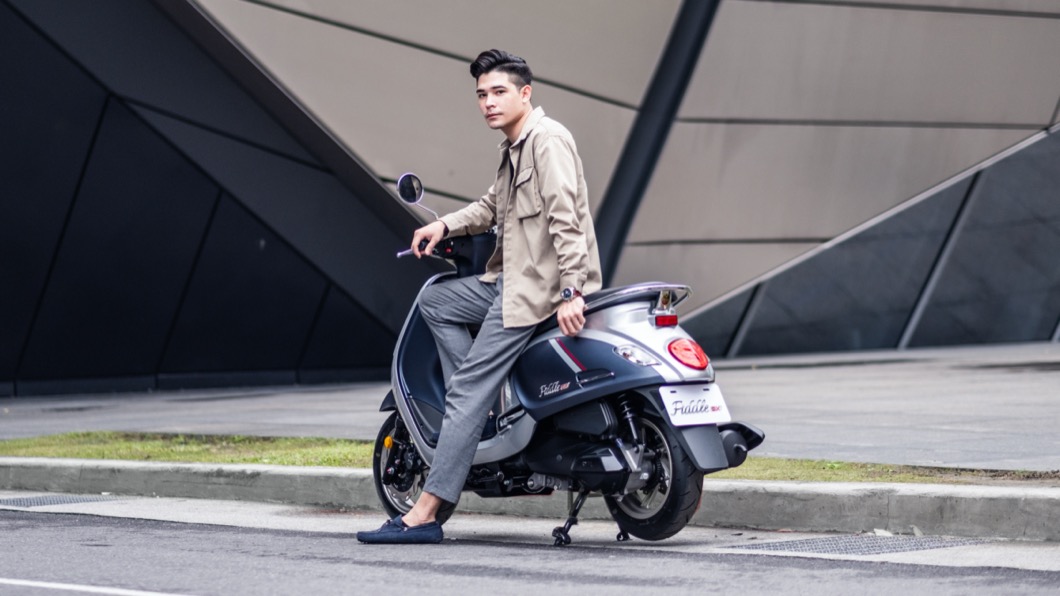 Fiddle DX車上還搭載SYM獨創的ZRSG零延遲啟動系統,當車輛靜止超過3秒即自動熄火,減少排污及噪音。