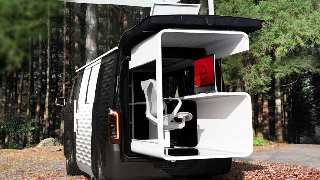想到戶外辦公？　Nissan將NV350變成「行動辦公室」