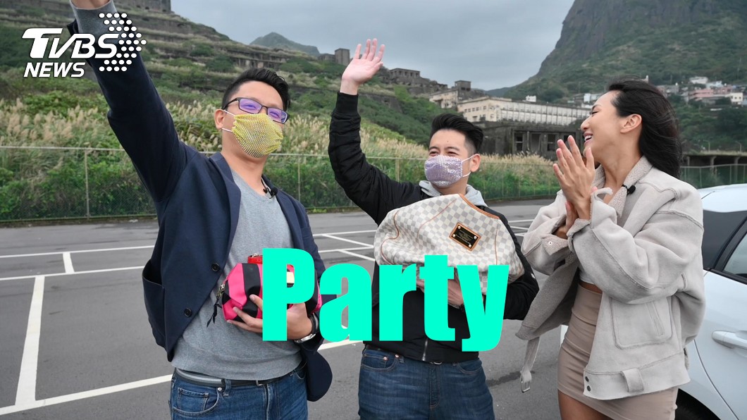 有不少女性為了節省時間會在車上化妝,薔薔則是為了維持妝容品質,因此也有獨到見解。