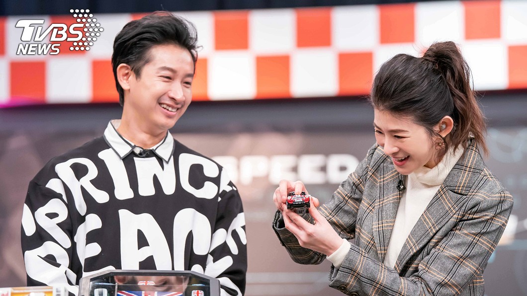 Darren本人相當愛Mini,還擁有許多不同尺寸的Mini模型車。(圖片來源/ 地球黃金線)