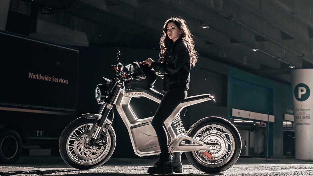 國公司Sondors推出一款相當造型設計「獨特」的電動機車Metacycle，售價為5,000美元，約合新台幣14萬元。(圖片來源/ Sondors)