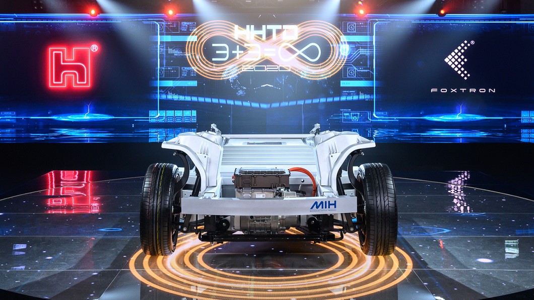 鴻海MIH電動車平台規格揭露 續航力360公里傳4月開始交付