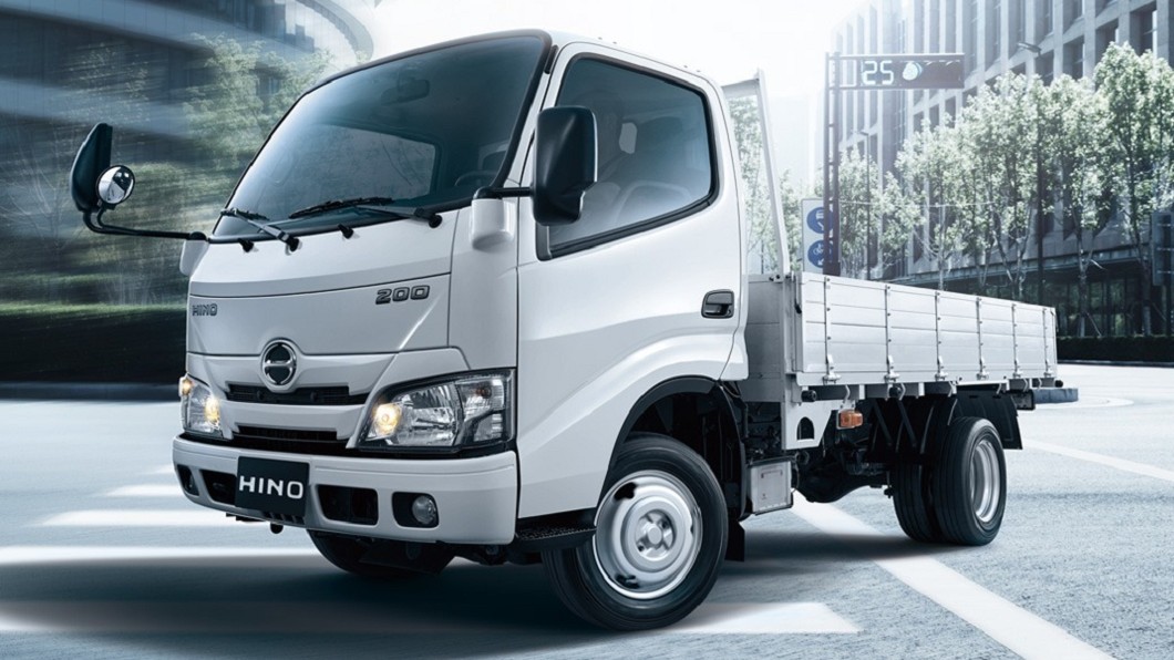 和泰汽車宣告符合六期環保法規與新版載重規範的3.49噸小貨車Hino 200正式啟動預售。(圖片來源/ Hino)