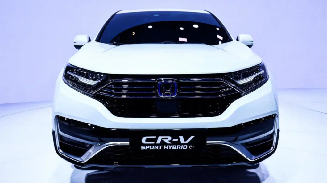 CR-V Sport Hybrid e+車格稍有放大,車長、寬、高分別為4,694mm、1,861mm、1,679mm,而軸距則為2,660mm。(圖片來源/ Honda)