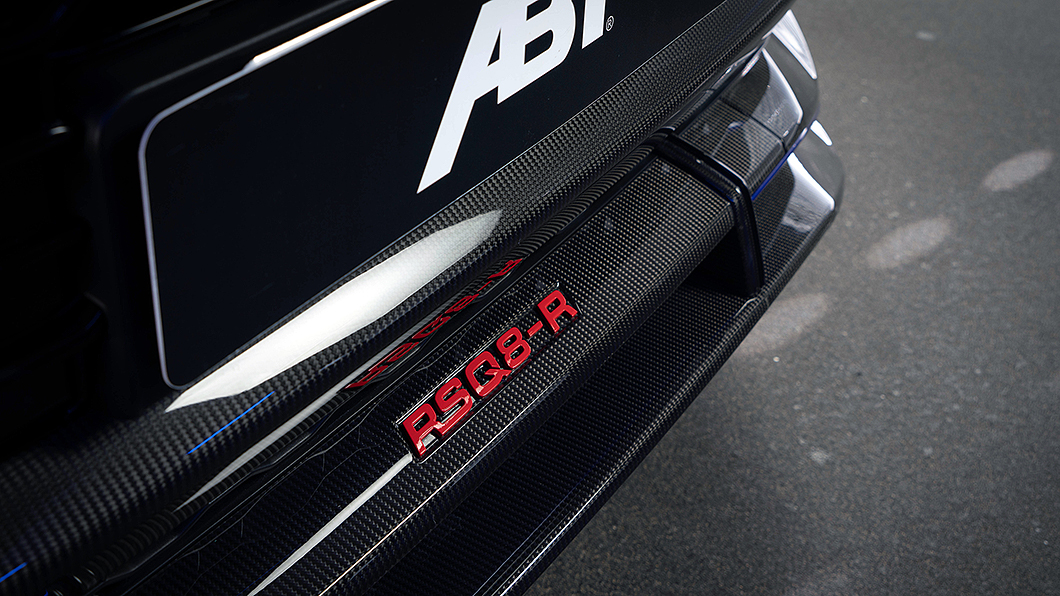 包含前導流等,全車空力套件都是由碳纖維材質打造。(圖片來源/ Abt Sportsline)