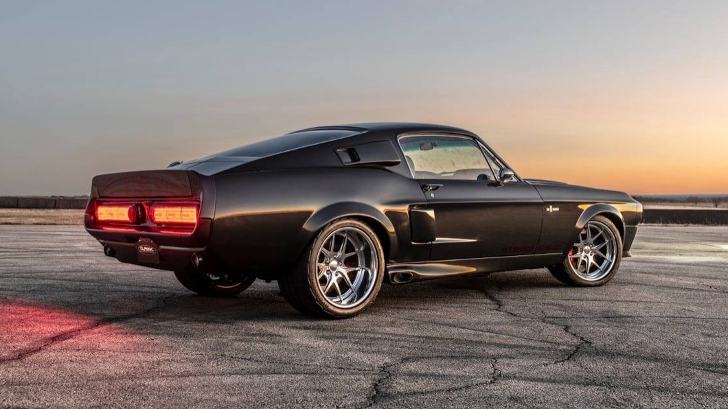 Classic Recreations自2020年開始與SpeedKore合作,以大量碳纖維材質打造出Shelby GT500CR。(圖片來源/ Classic Recreations)