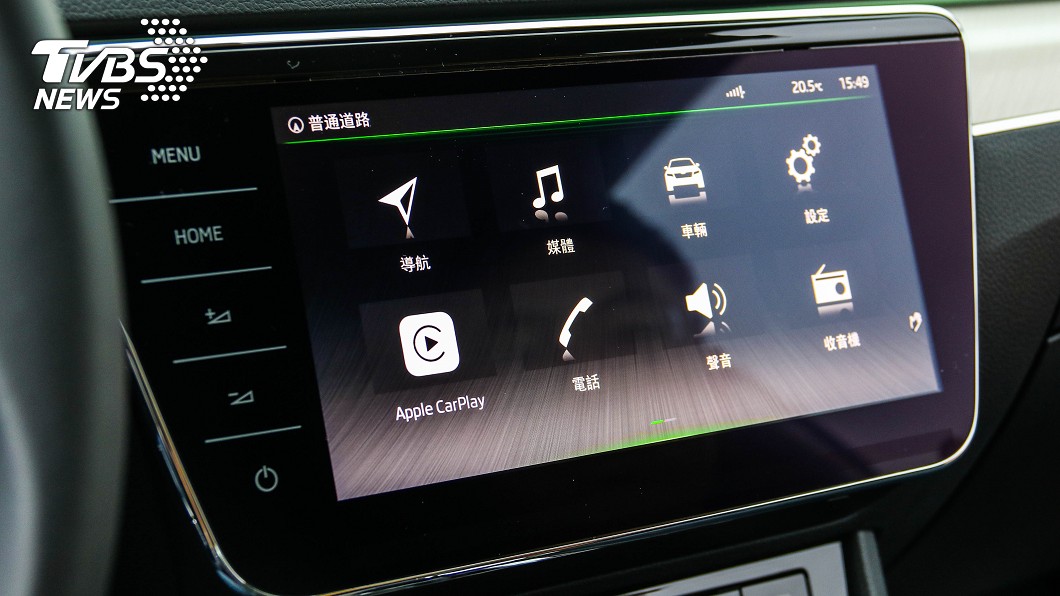 標配9.2吋CNS觸控式多媒體資訊整合系統。