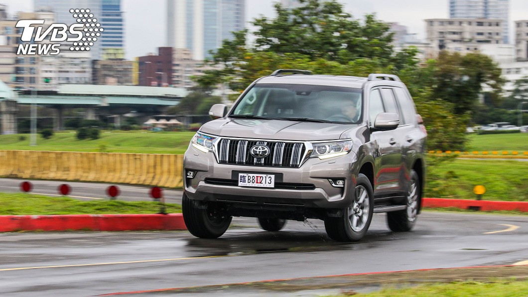 Land Cruiser Prado雖然採用梯形大樑式底盤，仍可以帶來不錯的行路質感。