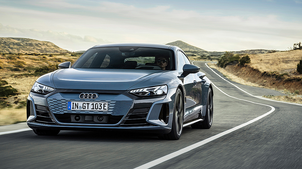 e-tron GT具有476匹馬力系統輸出，最大續航里程可達487公里。(圖片來源/ Audi) 