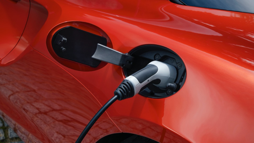力系統方面,Artura採用PHEV插電式油電混合技術。(圖片來源/ Mclaren)