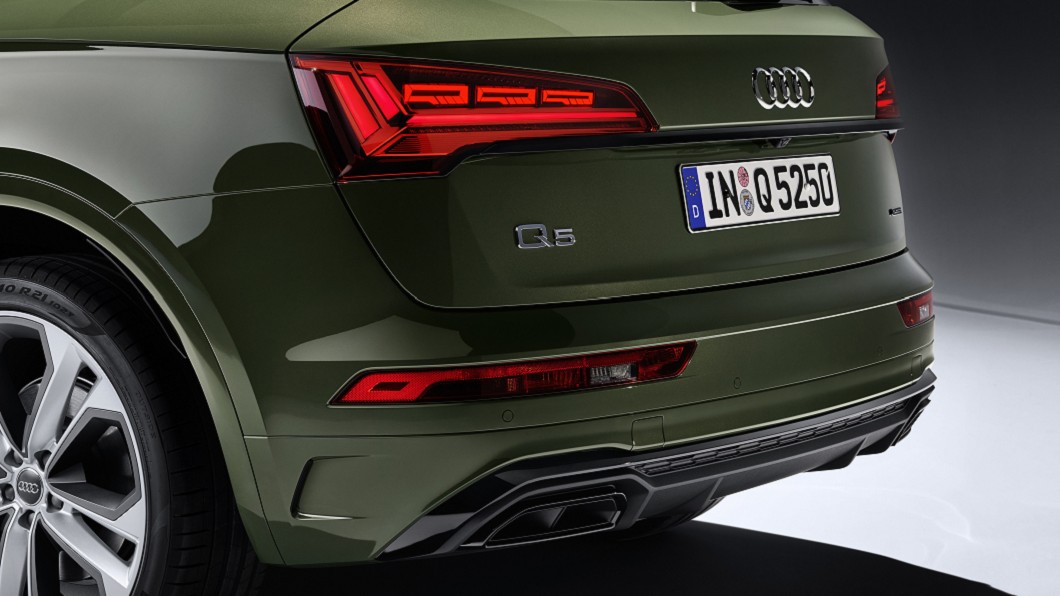 Q5 45 TFSI quattro Edition One車型標配OLED尾燈。(圖片來源/ Audi)
