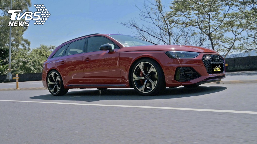 就算是舒適性,RS 4 Avant在高性能車款中亦表現不俗。