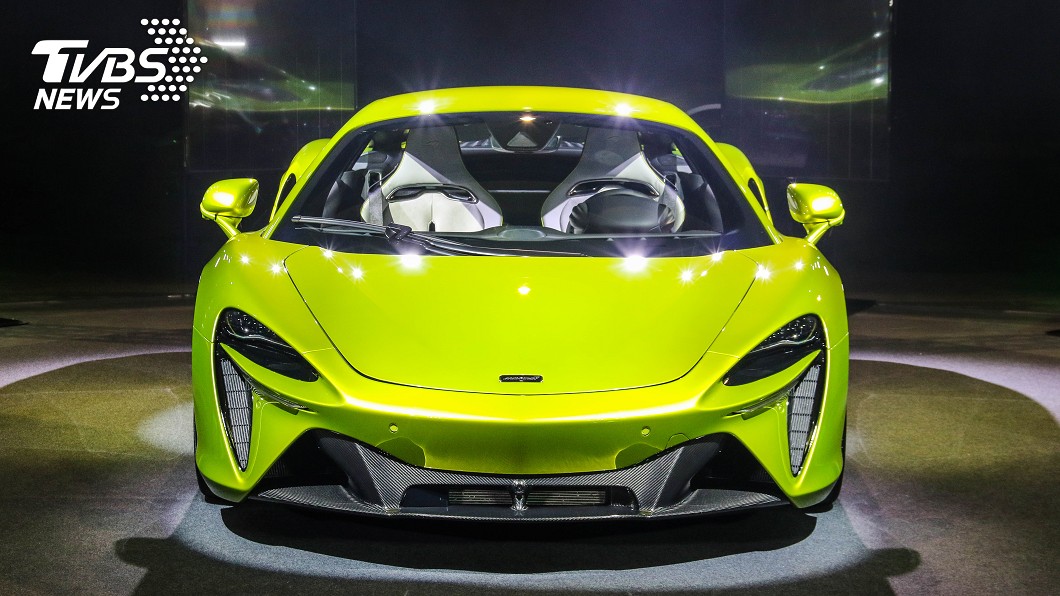 Artura不僅是McLaren首款非限量油電超跑,更是品牌史上最省油超跑。