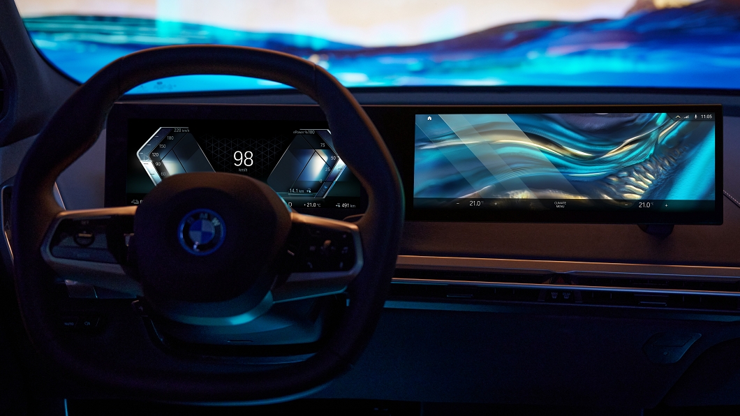 全新iDrive系統更強調人機互動的連結性。(圖片來源/ BMW)