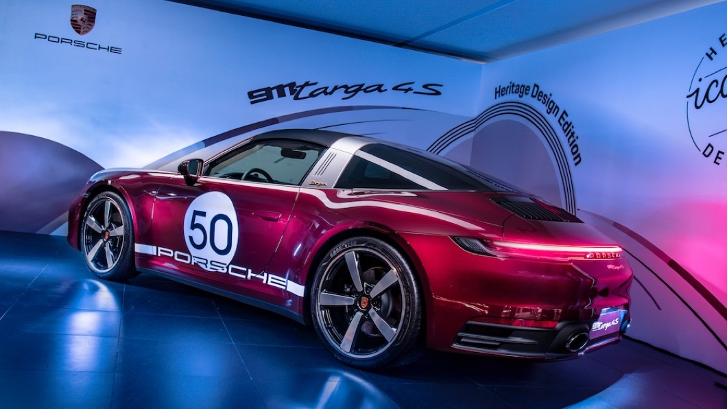 911 Targa 4S Heritage Design Edition搭載3.0升六缸引擎,有著450匹最大馬力,以及54.1公斤米扭力,0-100km/h只要3.6秒。(圖片來源/Porsche)