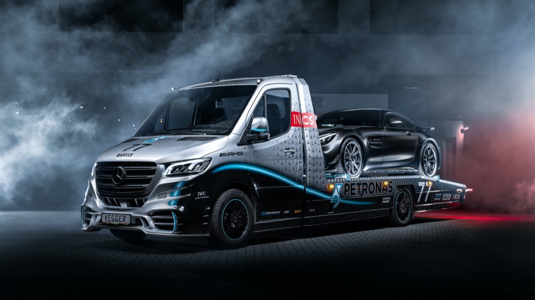 被稱為Sprinter Petronas Edition的拖板車是Kegger限量打造的作品，完整度相當高，且全球僅有25部的數量。(圖片來源/ Kegger)