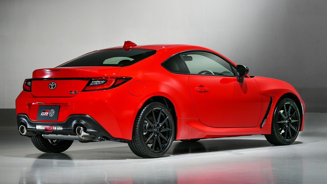 外觀設計除廠徽以及車頭，GR 86與BRZ幾乎完全相同。(圖片來源/ Toyota)