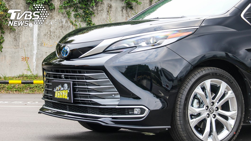 新世代Sienna車頭設計參考日本新幹線子彈列車。