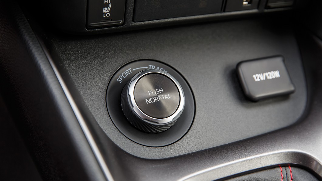 搭配具有Normal、Track與Sport等3種模式的GR-Four四輪驅動系統。(圖片來源/ Toyota)