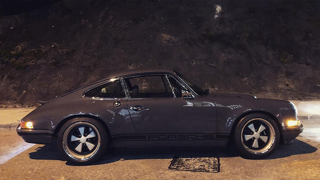 余文樂酷愛Singer Vehicle Design改裝廠出品的老911。(圖片來源/ 截自余文樂IG)