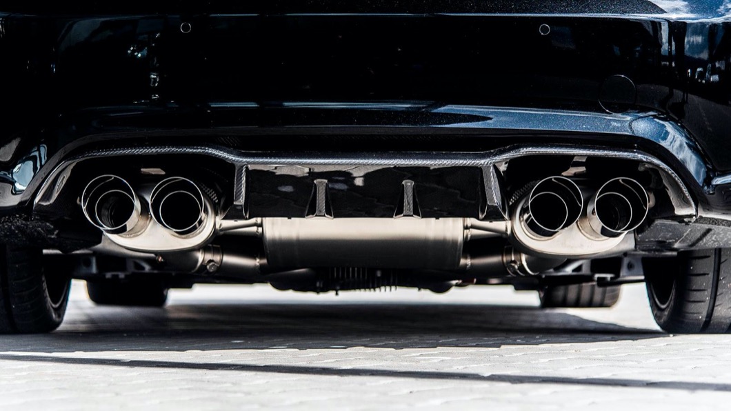 Lightweight Performance針對賽車觸媒系統、訂製排氣管、渦輪增壓器以及供油電腦等部件都進行強化。(圖片來源/ Lightweight Performance)
