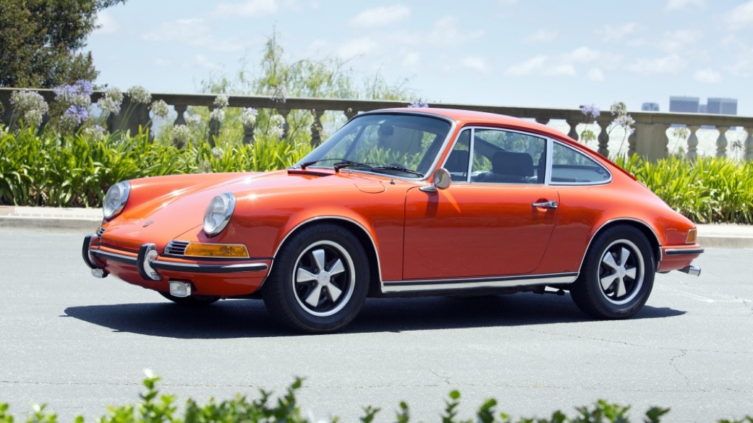 受到好萊屋影星Steve McQueen的影響,貝克漢曾購入1969年經典氣冷引擎911。(圖片來源/ Porsche)