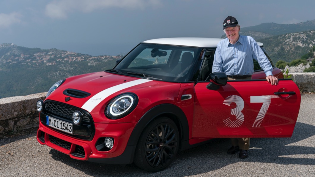 MINI Paddy Hopkirk Edition在外觀方面忠實呈現當年奪冠的Mini Cooper S車身特色。(圖片來源/ MINI)