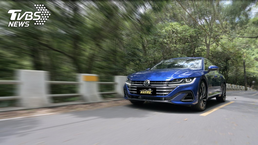 德國原廠依然為Arteon Shooting Brake 380 TSI R-line Performance保留出色行路質感。